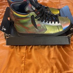 Converse Sneakers (Size 9)