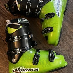 Nordica Ski Boots, Size 26.5 (~men’s Size 8)