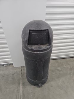 Heavy-Duty Commercial Trash Can