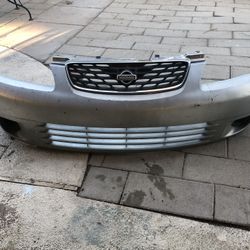 Nissan Sentra  Bumper 