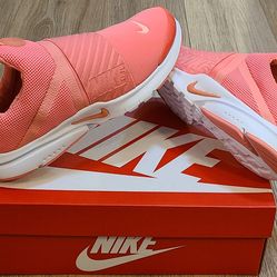 Nike size 7y / fits size 8 or 8.5 for Women