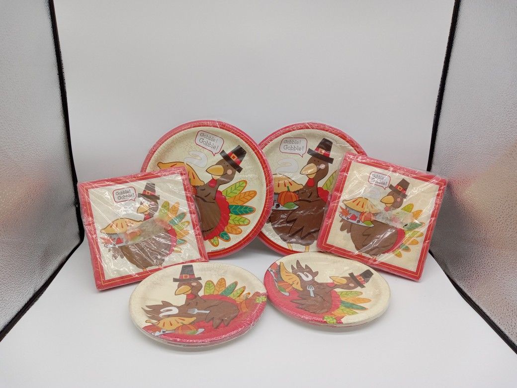 Thanksgiving  Dinner Set.