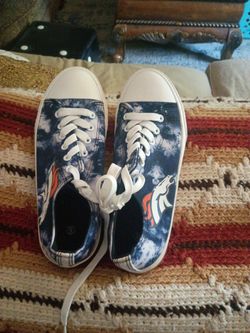 Denver Bronx shoes size 9
