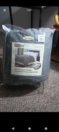 Style 212 reversible down alternative comforter in king size