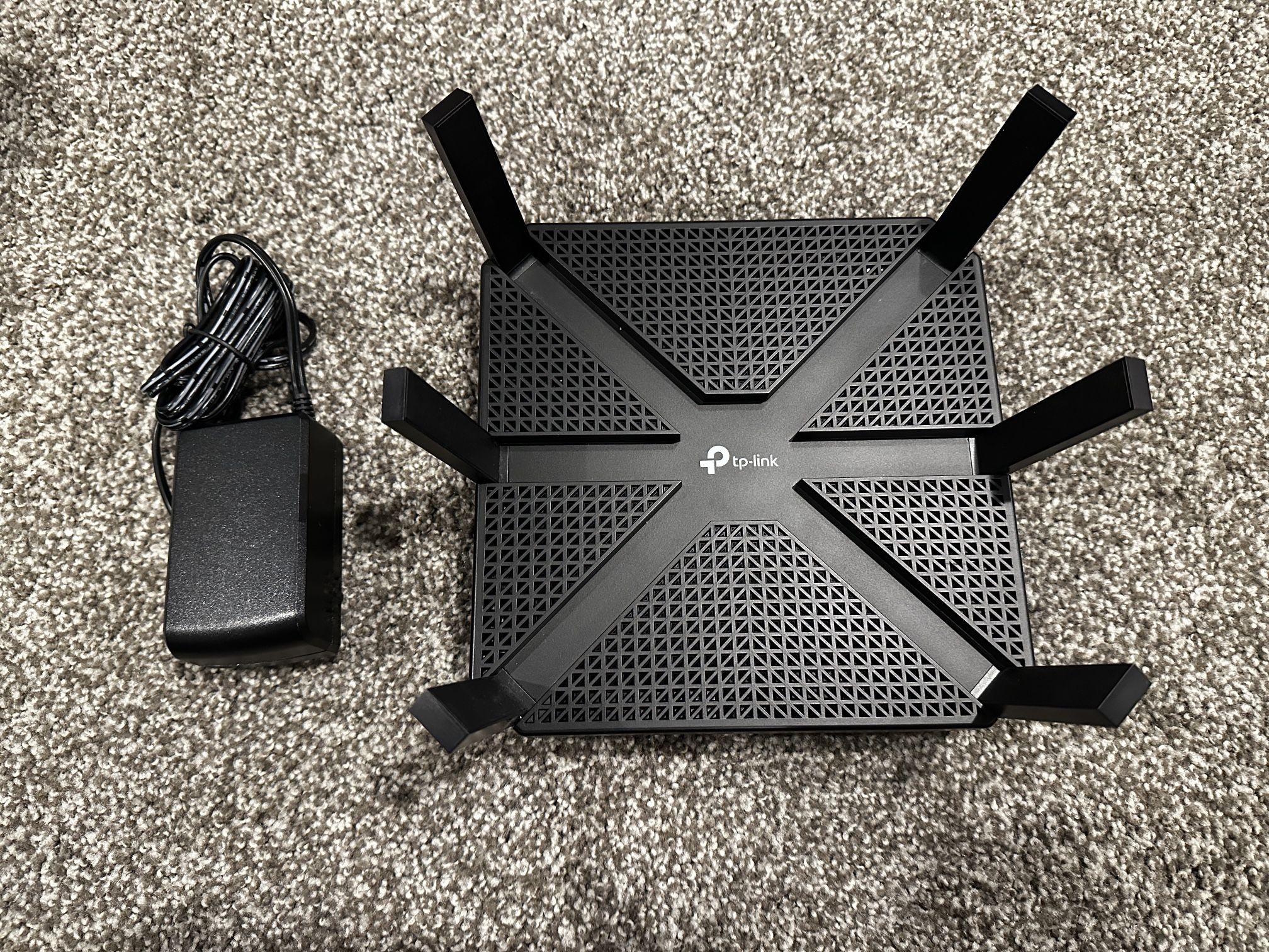 TP-Link Archer C4000 Tri-Band WiFi Router – Excellent Condition