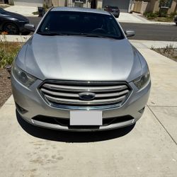 2014 Ford Taurus
