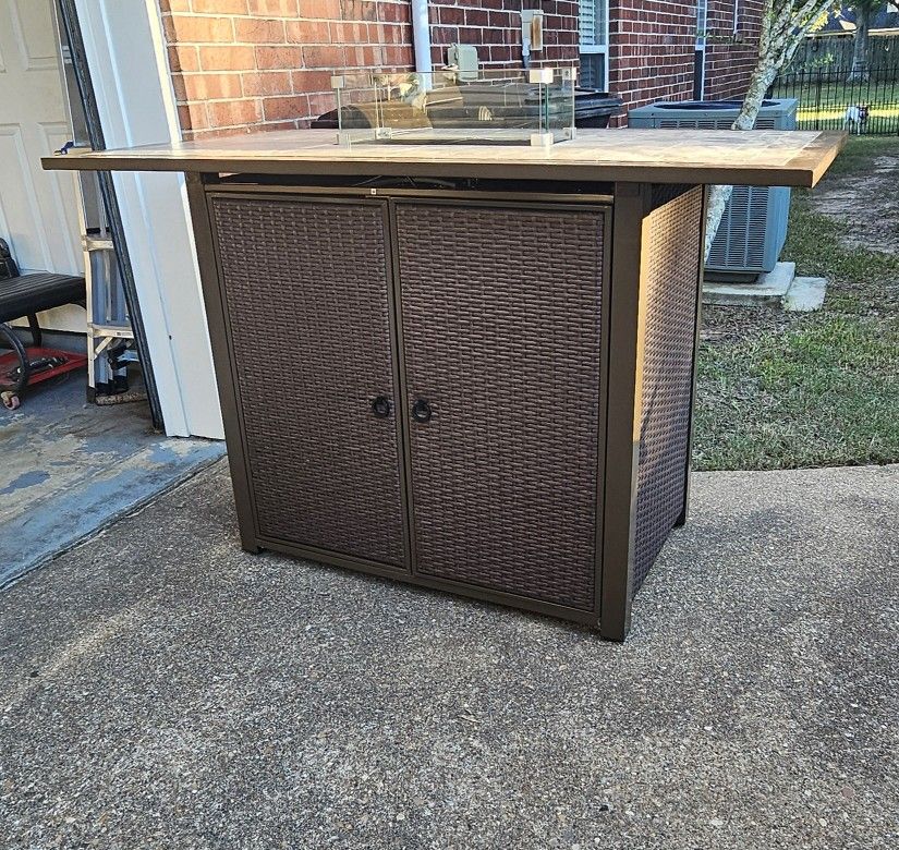 Bar Height Outdoor Fire Table, Never Used 