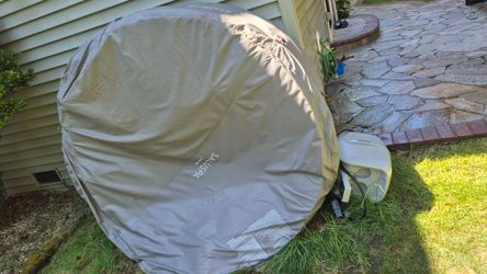 Hot tub swim pool spa Costco brand 4 people