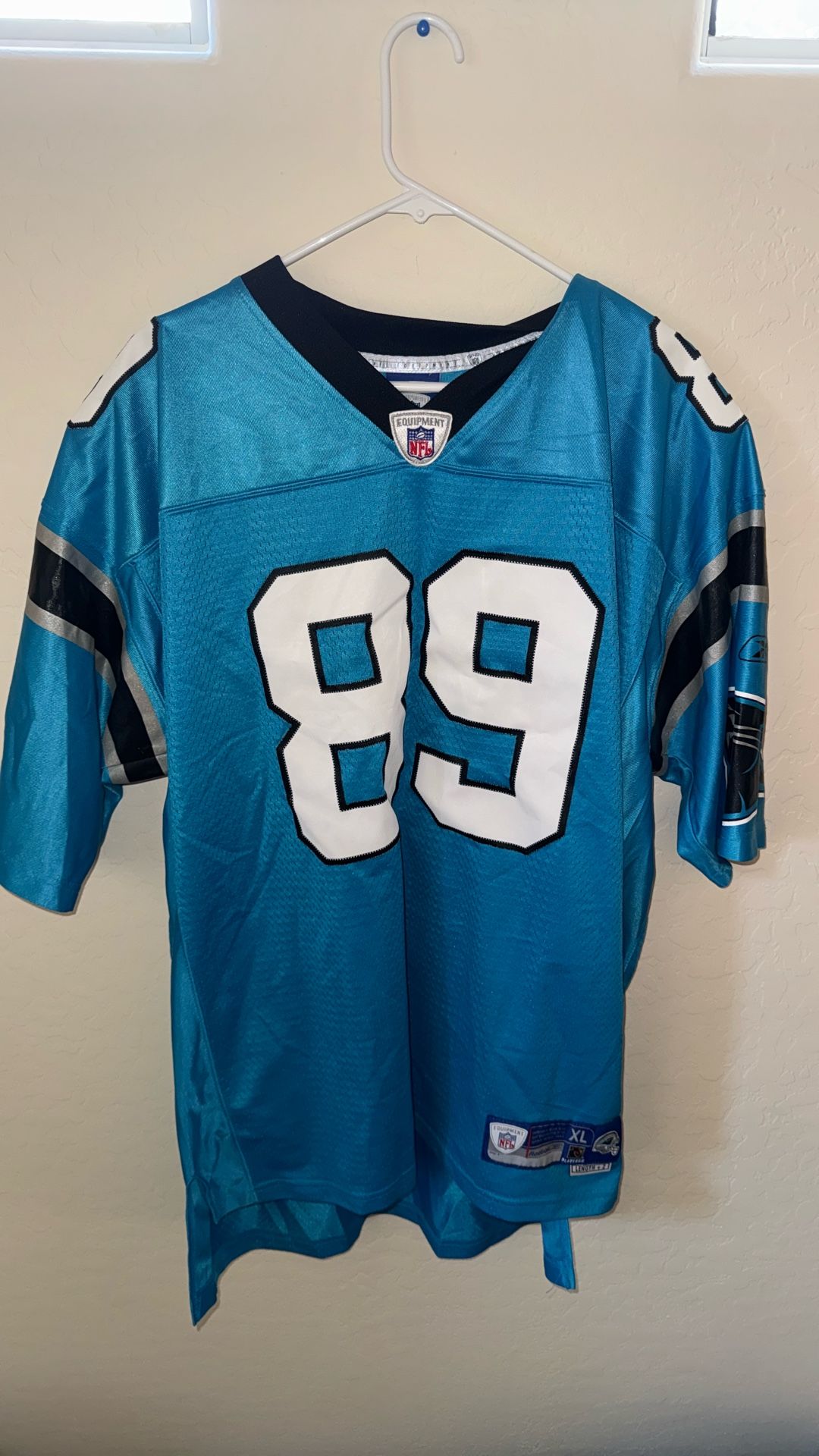 jaguars football jersey XL size