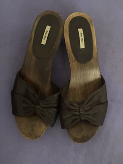 MUI MUI Brown Leather Bow Clogs/Slides