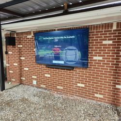 TV WALL MOUNT 