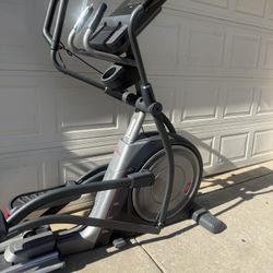 Like New Elliptical Machine 