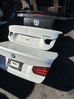 Car trunk baul maletero 