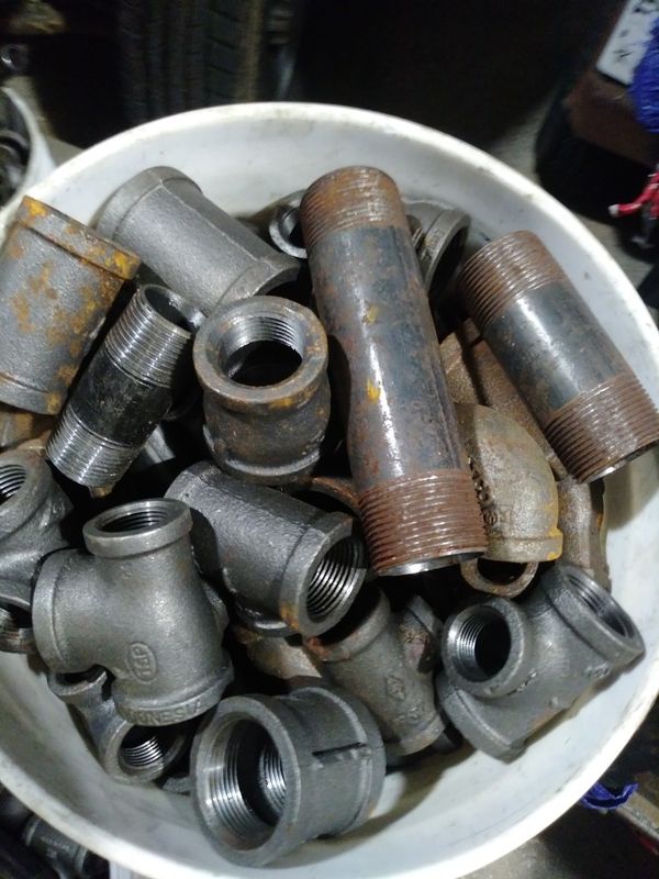 Gas Pipes and fittings. 1 1/4 to half inch. All pipes 21 ft for Sale in