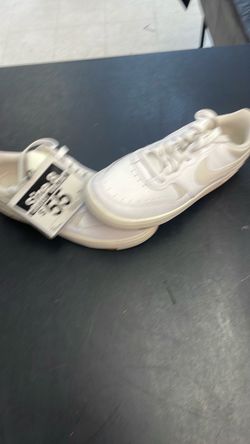 Nike Low-Top White Sneakers