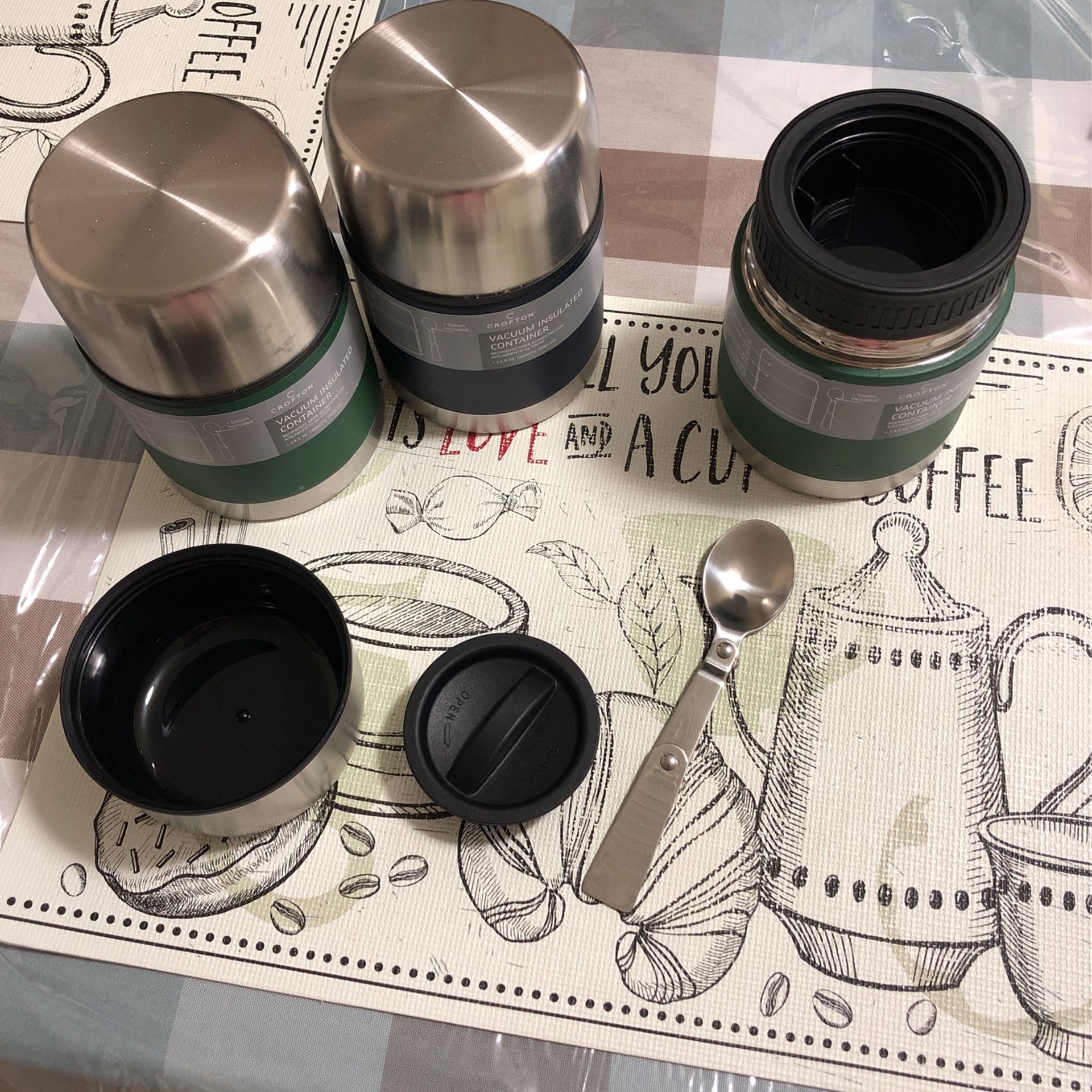 Hot Or Cold Insulated Containers
