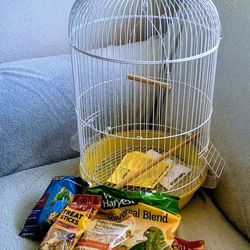 New Small Cockatiel Bird Cage complete with food and treats starter kit
