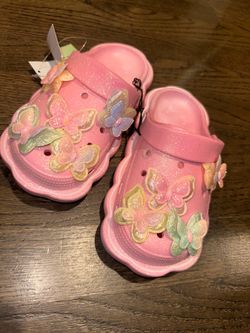 Pink Glitter Clogs with Butterfly Jibbitz 9c