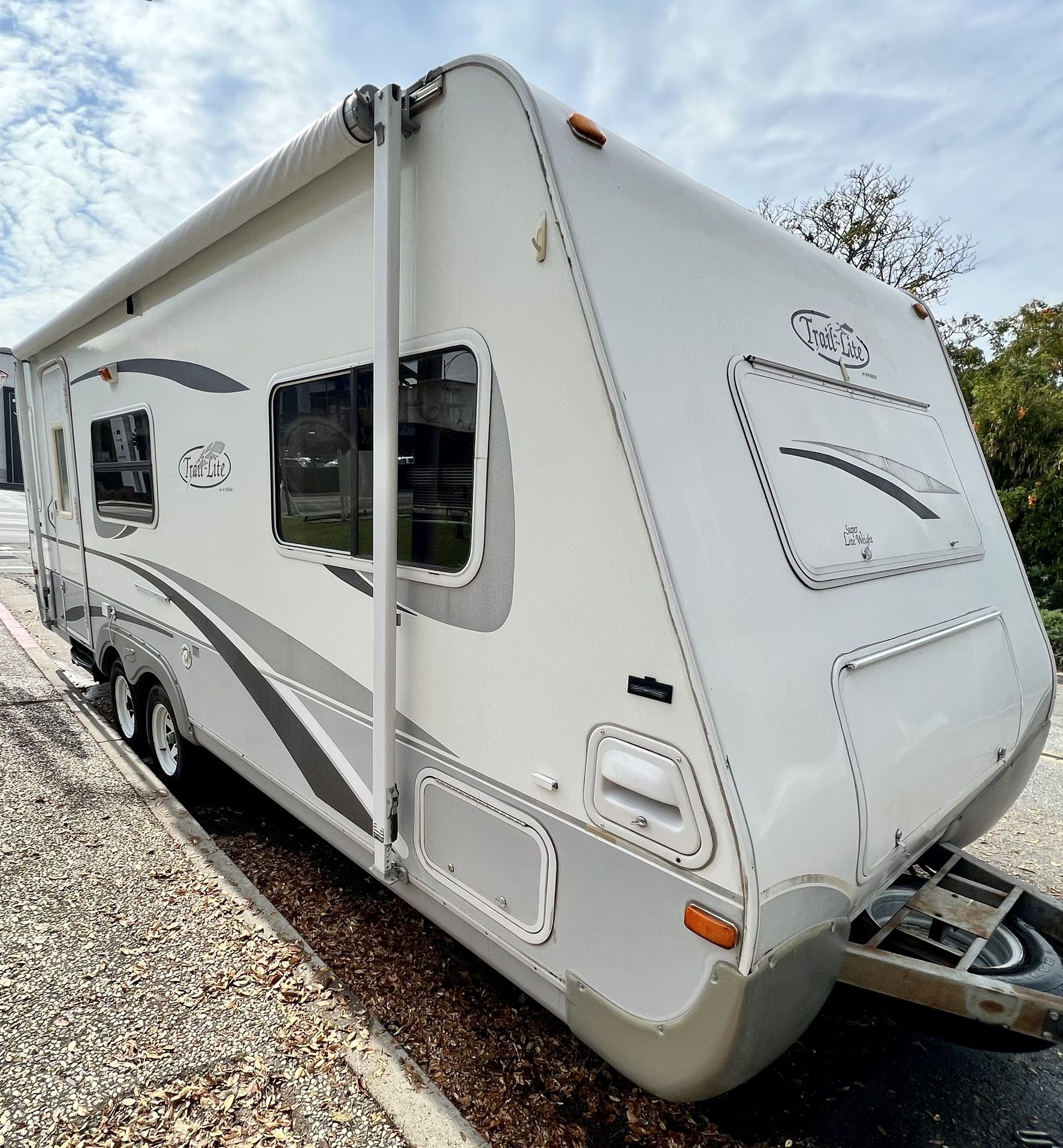2005 travel trailer great condition perfect For Living for Sale in San ...