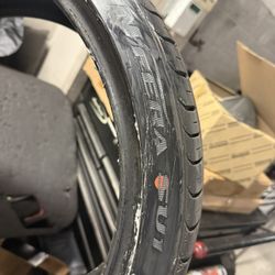 245/35Z20 95 Y NEXAN Tire