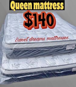 Queen Size Pillow Top Mattress 