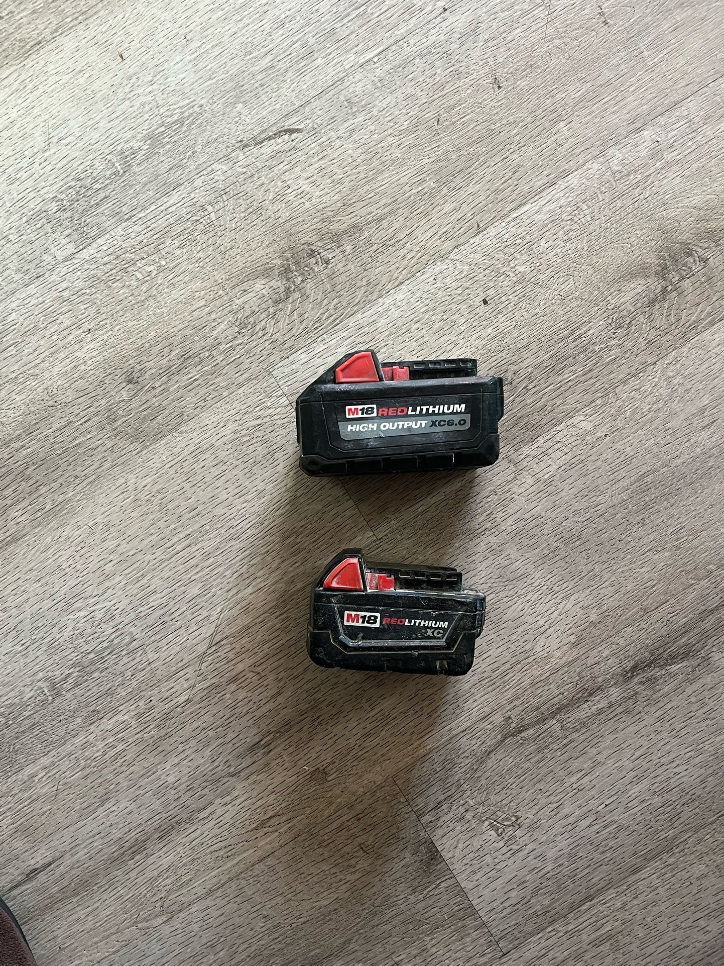 Milwaukee M18 Baterías 🔋 6.0ah Y 3.0ah $100 Por Las Dos Firme Precio