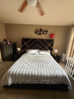 Black and Gold King 8pc Bedroom Set