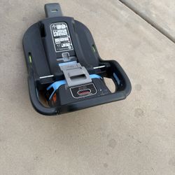 Uppa Baby Mesa Max, Infant Car Seat Base 