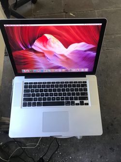 15” MacBook Pro i7 processor 320gb Hardrive 6gb Ram come with charger