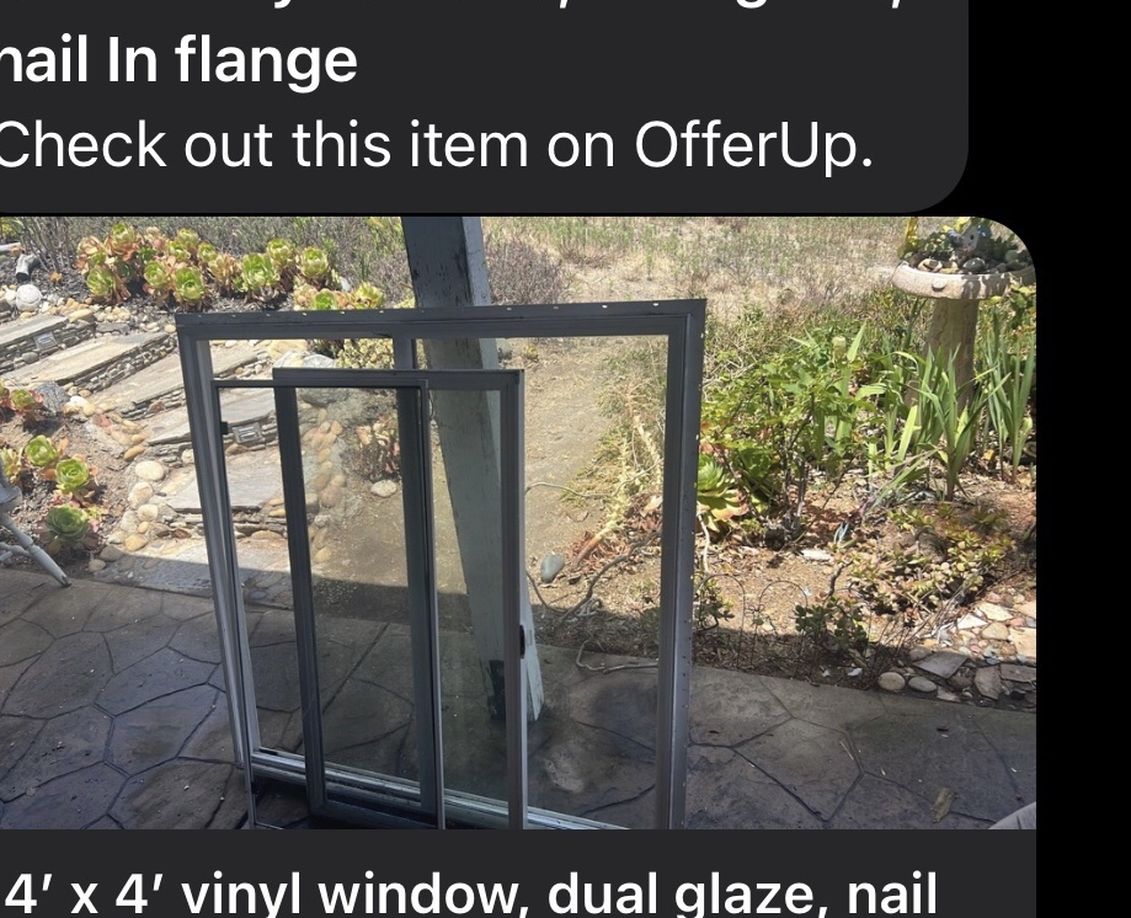 4’ X 4’ Dual Glaze Nail In Window Excellent Condition