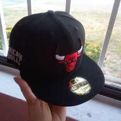 Black Chicago Bulls hat