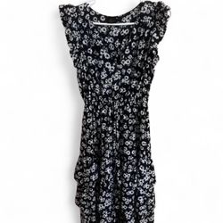 Women’s Black & white floral midi dress with ruffle detail size small #floral #feminine