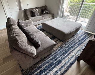 Living Room Furniture Set for Sale