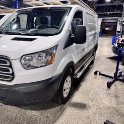 2017 Ford Transit Connect 73k Miles ONE OWNER 