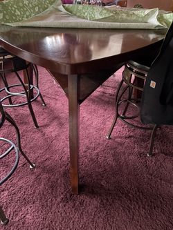 Table and chairs!