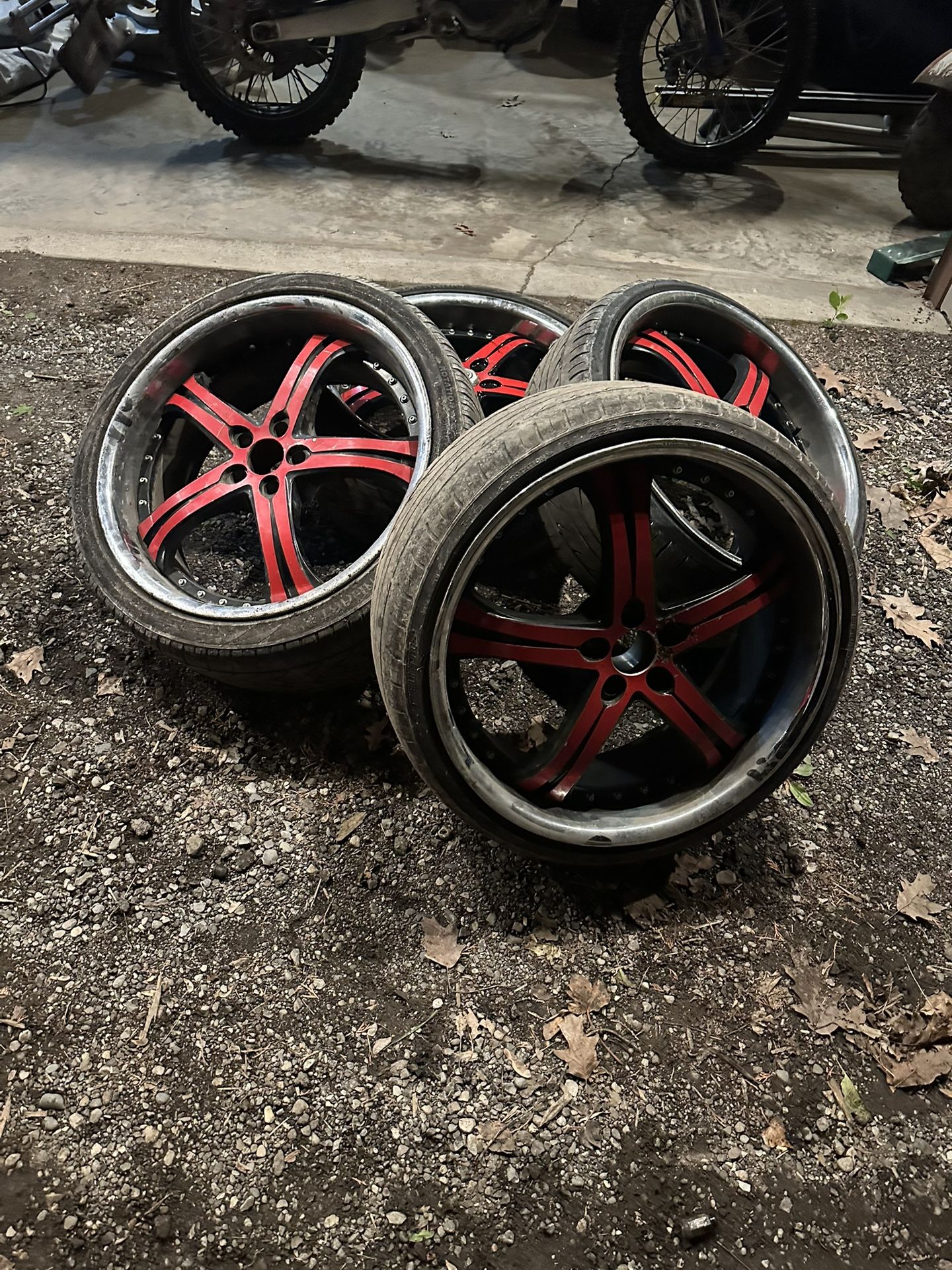Laxani Rims And Tire