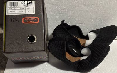 Bernie Mev Curlies Plain Slip-On Shoes Size 8
