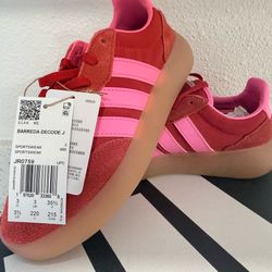 Adidas Barreda Decode J – Youth Size 3.5 / Women’s 5 – New with Box