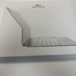 iPad Pro Magic Keyboard 13 Inch White
