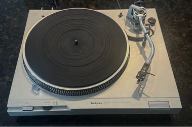Technics SL-D2 Turntable