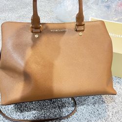 Michael Michael Kors Crossbody purse