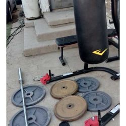 Everlast Heavy Bag With Stand And Weights 