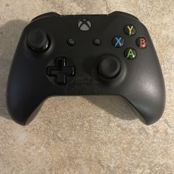 Xbox One Wireless Controller 