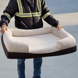 New In Box 33x26x8 Inch Tall Temperpedic Memory Form Cushion Dog Pet Bed  