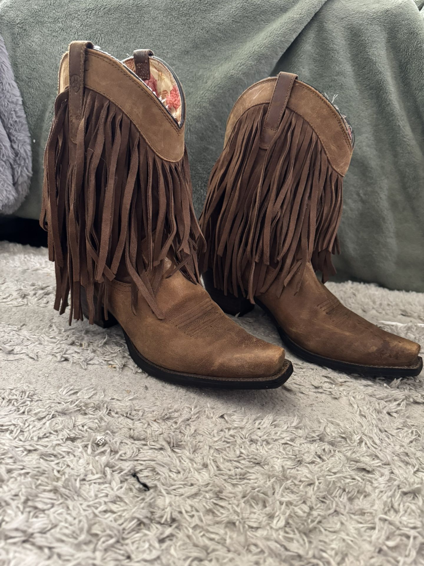 Ladies Leather Ariat Fringe Boots