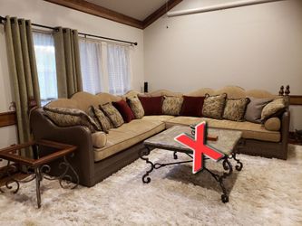 sectional sofa Moving 8/30