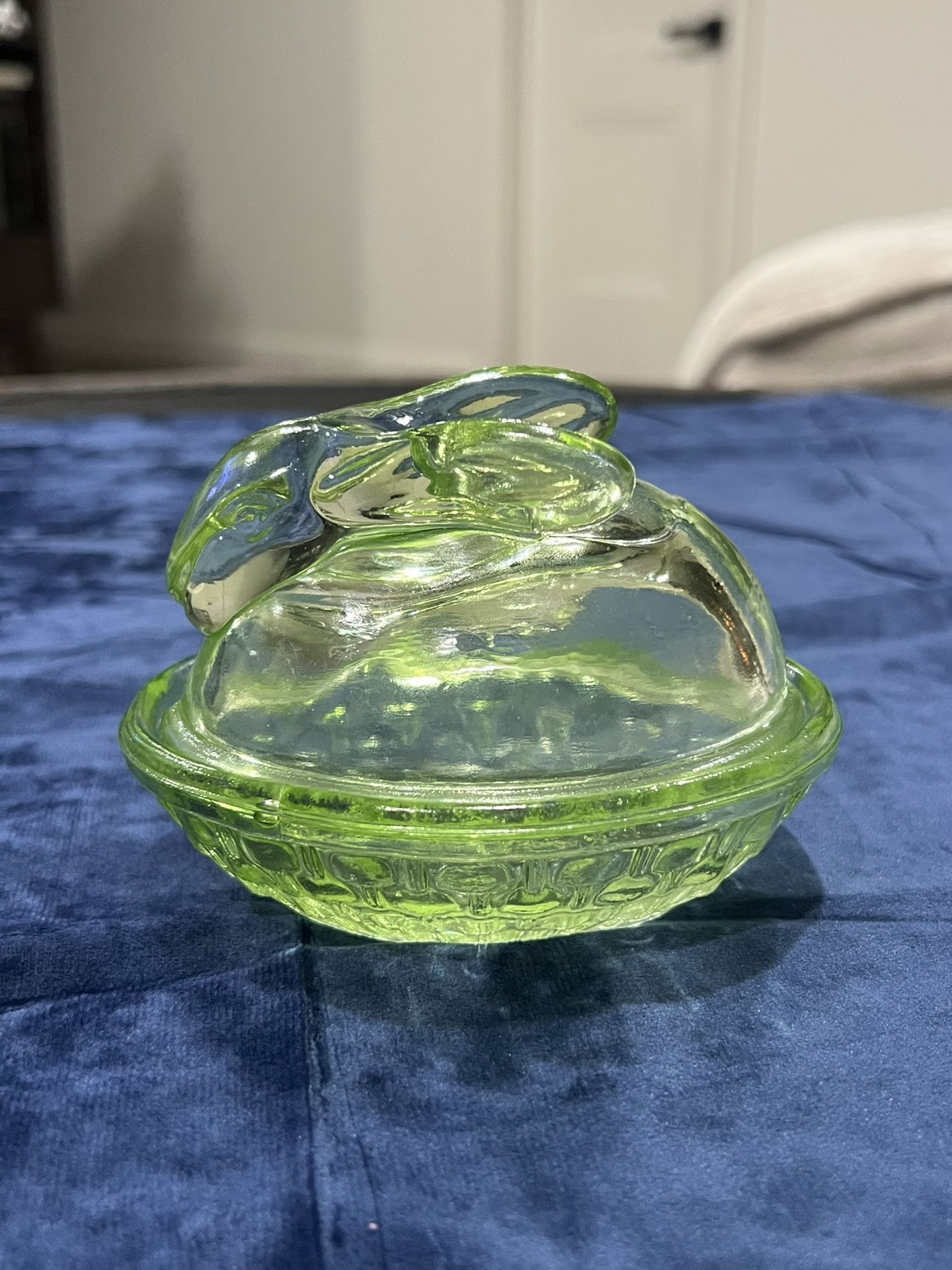 Vintage green glass nesting bunny on basket, candy/trinket dish