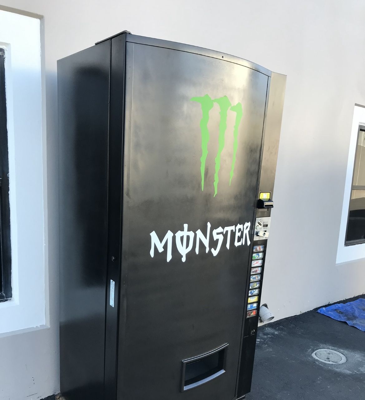 Vending Machine For Sell Located In Orange County