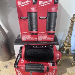 Milwaukee Bluetooth Speaker 