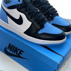 “UNC Toe” Air Jordan 1’s Sz 9